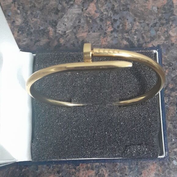 Unisex Goldtone "Nail" Bracelet...New...(Matching Nail Ring is available) - Picture 1 of 7
